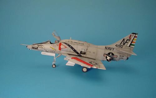 Aires 4190 A-4E/F Skyhawk Cockpit Set, Fahrwerk schacht, Bremsklappen für Hasegawa Bausatz