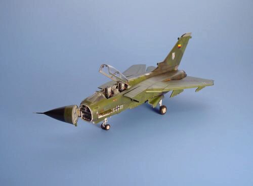 Aires 7085 Panavia Tornado IDS