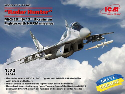 ICM 72143 Radar Hunter MiG-29 9-13 Ukrainian Fighter with HARM missiles