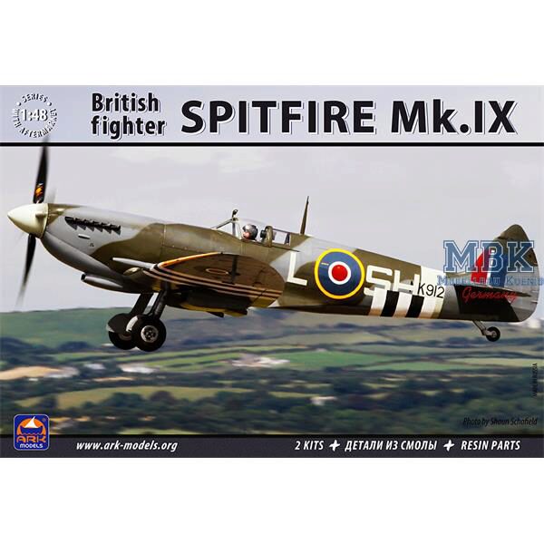 ARK MODEL ARK48008 Supermarine  Spitfire  Mk.IX British fighter
