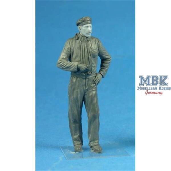 Copper State Models CSM-F32037 German Naval Ground crewman with wrench