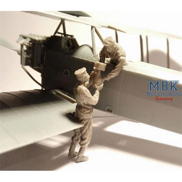 Copper State Models CSM-F48005 German personnel - bomb loading