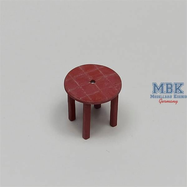 HD Models HDM35026 Resin Round Table
