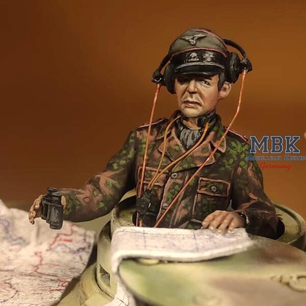 HD Models HDM35254 German SS tank officier