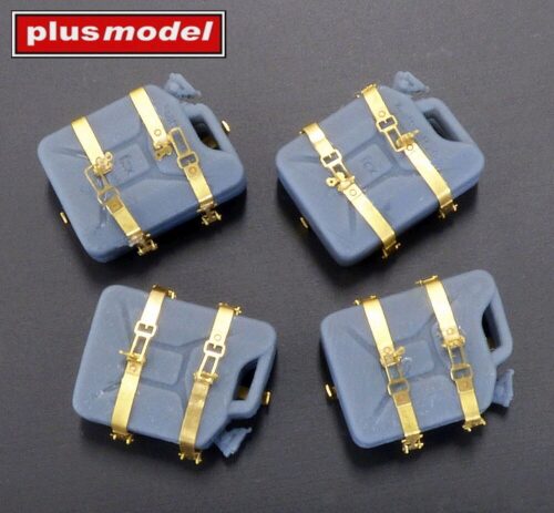 Plus model DP3076 Canisters with holders for Sd.Kfz. 234