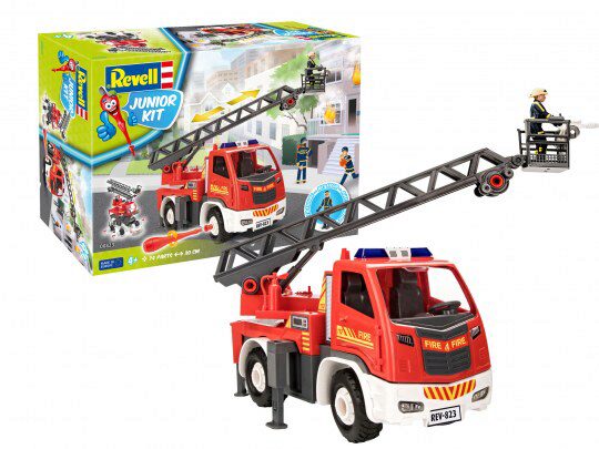 Revell 00823 Fire Truck -Ladder Unit