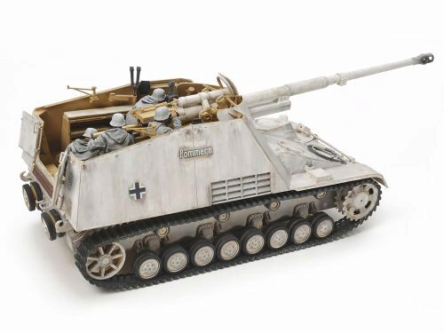 Tamiya 35335 German Heavy Anti Tank Gun Nashorn