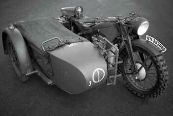 Zvezda 3717 Zuendapp K800 Motorcycle w/sidecar