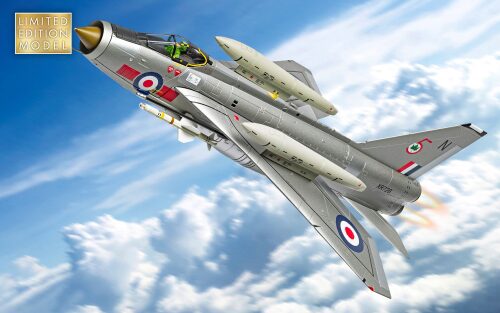 Corgi AA28404 English Electric Lightning F.6 XR726/N  RAF Binbrook Wing