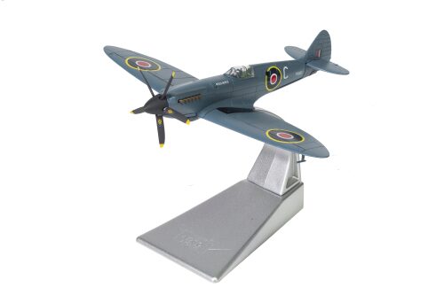 Corgi AA38708 Supermarine Spitfire PR.XIX G-RRGN PS853  Rolls Royce Heritage Hanger