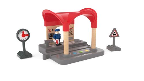 HAPE E3884 Record Play Train Station