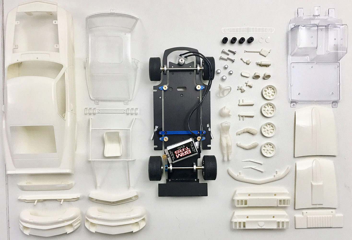 BRM MODEL CARS BRM078 MUSTANG BOSS 302 1969-70 - Full White Kit - preassembled chassis
