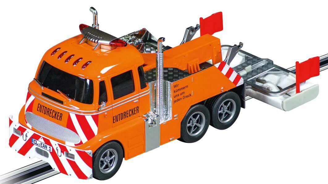 Carrera 31094 Track Cleaning Truck