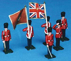 Prince August 801 Zinngiessform Englische Garde-Infanterie: Fahnenparade, Marsch und im Halt. 2 Giessformen die zusammen mit Packung 800 (Grundform) zu verwenden sind. Fahnenträger, salutierende Soldaten und Offiziere in ihren farbenprächtigen Uniformen.. England