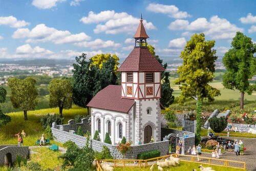 Faller 130679 Dorfkirche mit Kirchhof