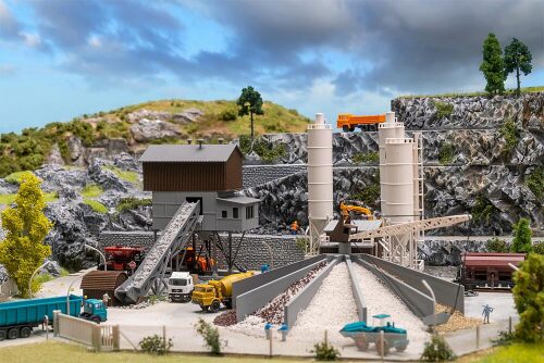Faller 222228 Betonmischwerk mit Kies-Verladesilo