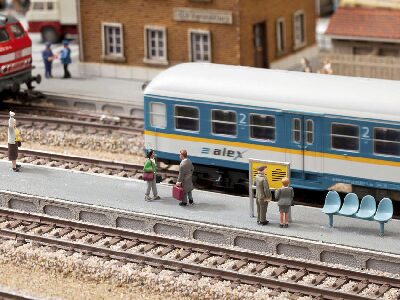 Noch 66010 Universal-Bahnsteig, 3-er Set