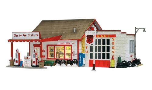 Woodland BR5025 H0 Autowerkstatt und Tankstelle (mit Beleuchtung)